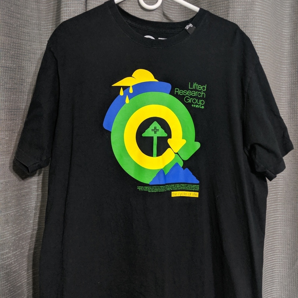 LRG XL Men's short sleeve t-shirt